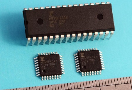 富士通宣布推出6款内置比较器和运算放大器的8位微控制器