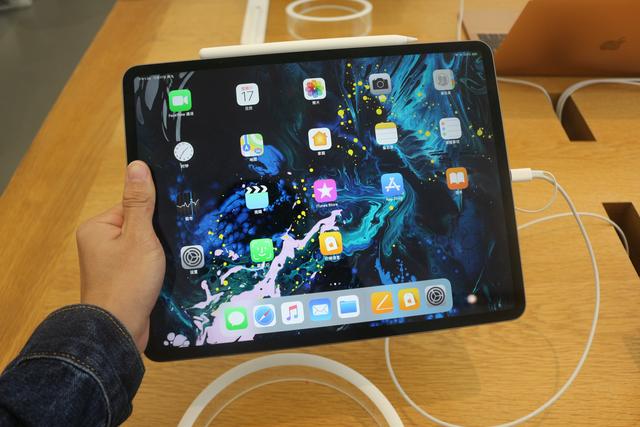 新iPad Pro上手体验试玩：完美但不是普通用户的选择