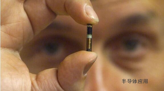 人体植入微型芯片：坚决抗拒的你，未来会感叹“真香”吗？